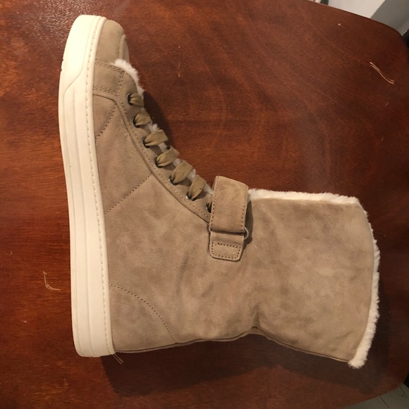 PRADA WOMENS SUEDE - Picture 4 of 8